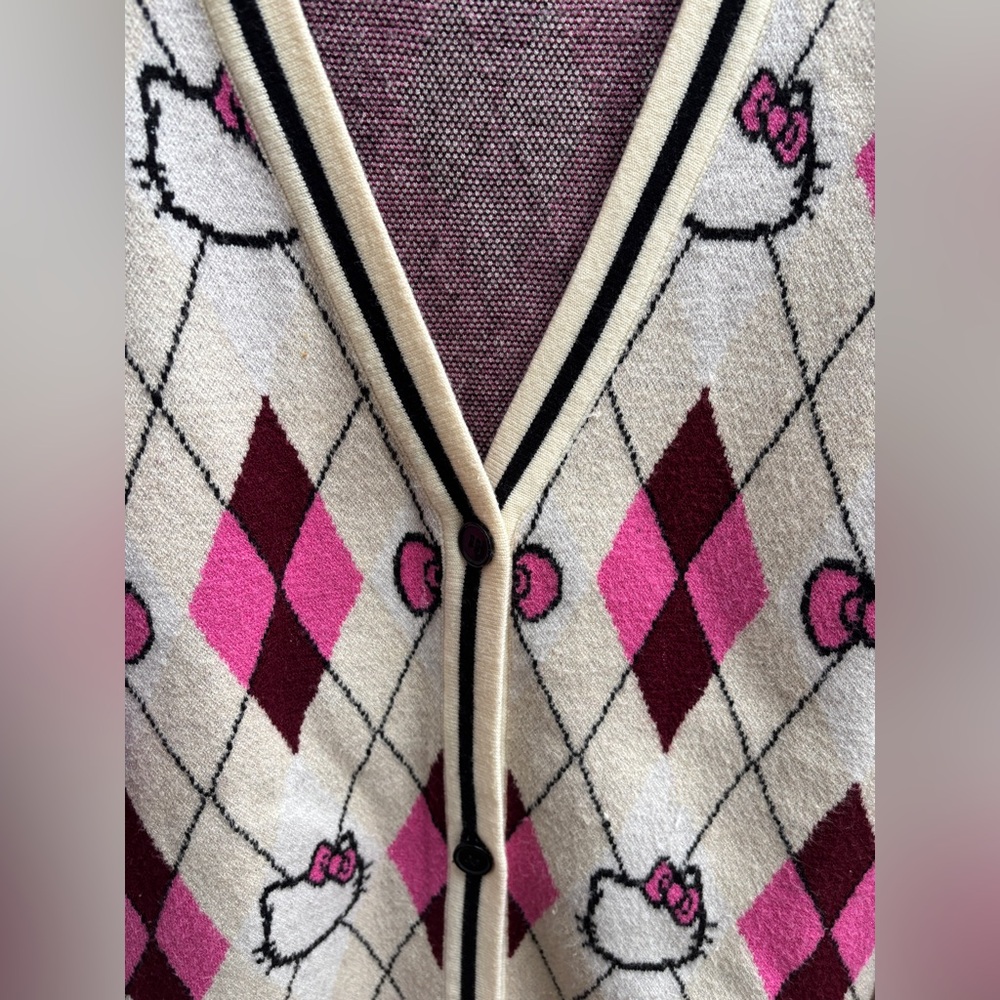 Hello Kitty & Friends Oversized Argyle Cardigan V-neck Button Up Sweater Size S - Picture 8 of 12